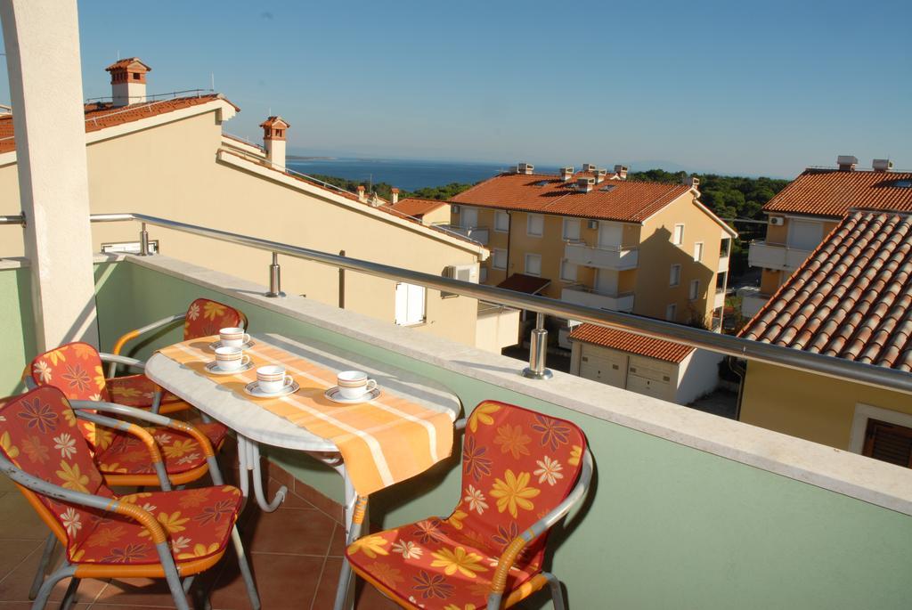 Apartments Green Village Premantura Rom bilde